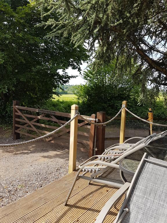 Latchmead Bed&Breakfast Stansted Mountfitchet Exterior foto