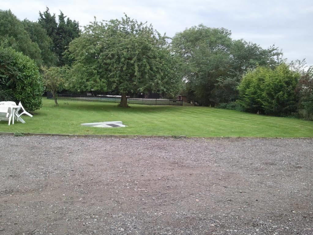 Latchmead Bed&Breakfast Stansted Mountfitchet Exterior foto